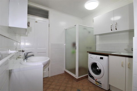 Beachfront 3, 25 Willow Street - Foster Accommodation 11