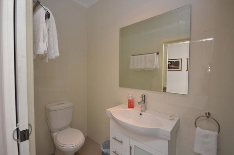 The Old Saddlery - Foster Accommodation 10