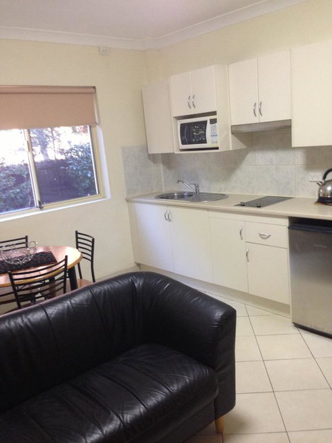 Bel Mondo Apartments - Foster Accommodation 11