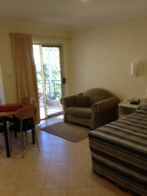 Bel Mondo Apartments - Foster Accommodation 9