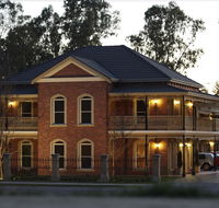 Carlyle Suites  Apartments - Foster Accommodation