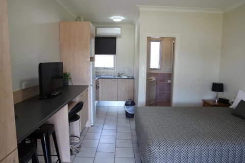 Tumut Apartments - Foster Accommodation 2