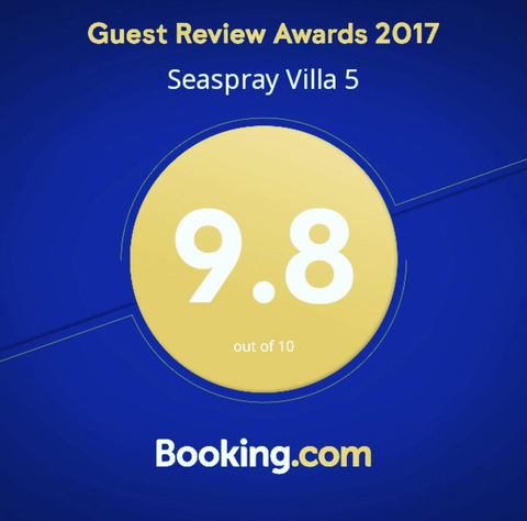 Seaspray Villa 5 - Foster Accommodation 1