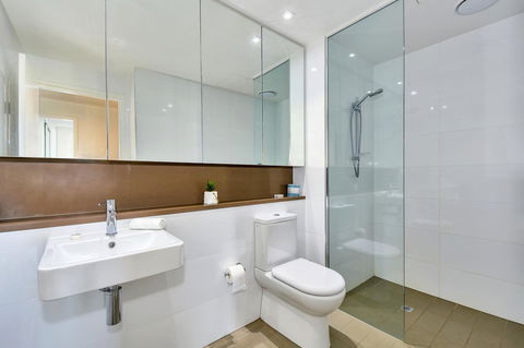 Astra Apartments Darwin - Foster Accommodation 11