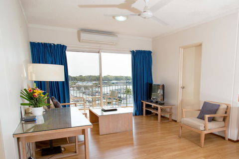 Cullen Bay Resorts - Foster Accommodation 2