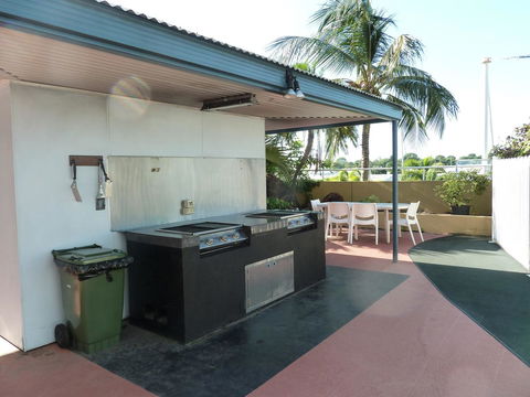 Cullen Bay Resorts - Foster Accommodation 19