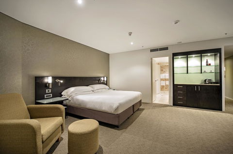 Hilton Darwin - Foster Accommodation 34
