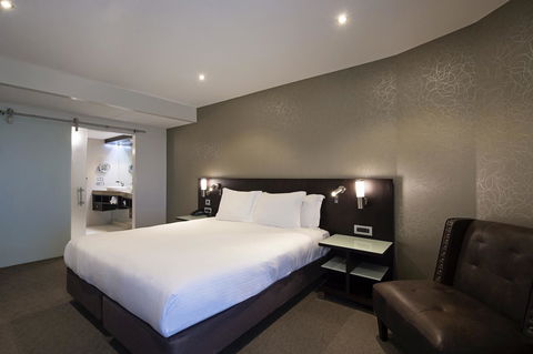 Hilton Darwin - Foster Accommodation 30