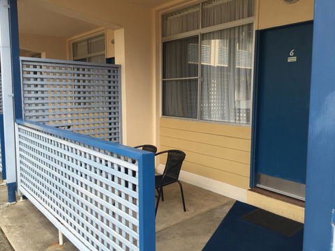 Golden Sands Motor Inn - Foster Accommodation 15