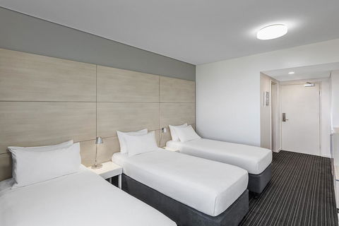 Vibe Hotel Darwin Waterfront - Foster Accommodation 18