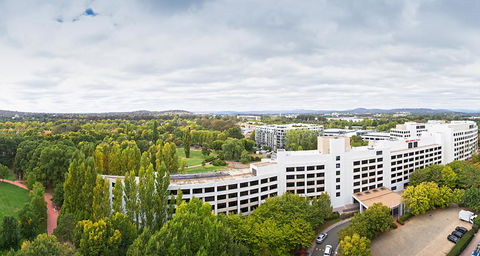 Crowne Plaza Canberra, An IHG Hotel - Foster Accommodation 0