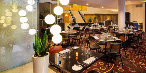 Crowne Plaza Canberra, An IHG Hotel - Foster Accommodation 3
