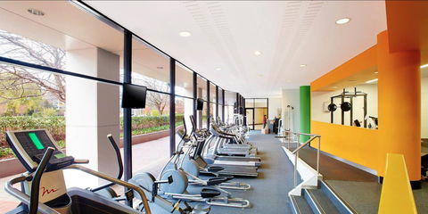 Crowne Plaza Canberra, An IHG Hotel - Foster Accommodation 6