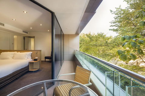 Crowne Plaza Canberra, An IHG Hotel - Foster Accommodation 36