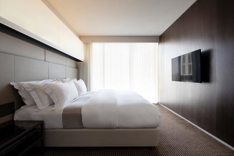 Hotel Realm - Foster Accommodation 15
