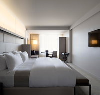 Hotel Realm - Foster Accommodation