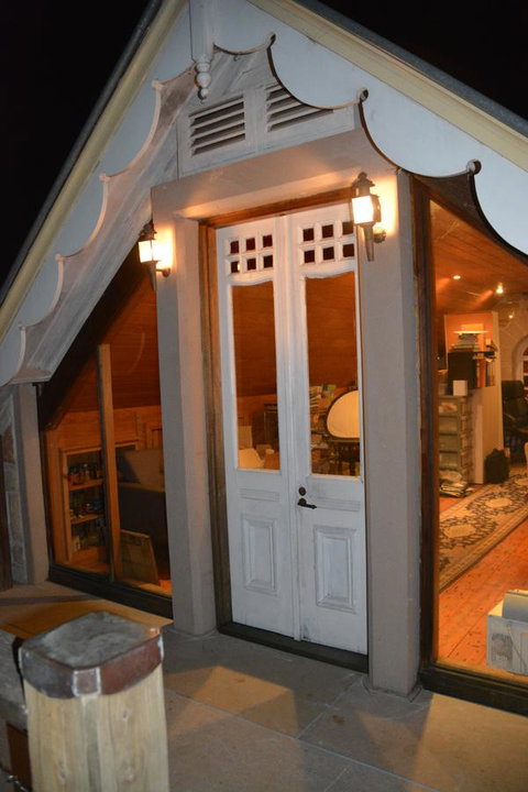 Garden Room - Foster Accommodation 7