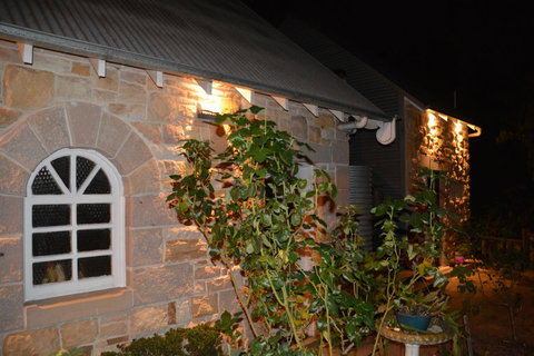 Garden Room - Foster Accommodation 9