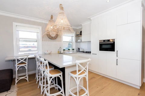 BONDI BREEZE-hosted By:L'Abode Accommodation - Foster Accommodation 0