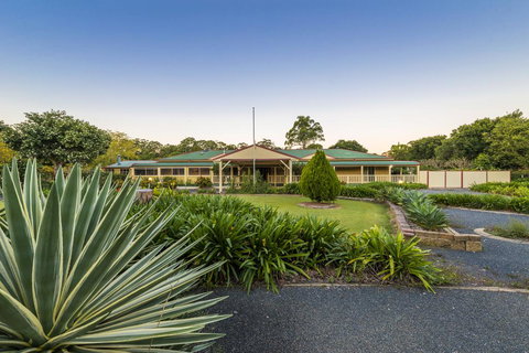 Bonville Lodge Bed & Breakfast - Foster Accommodation 0