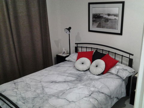 Bottlebrush B & B - Foster Accommodation 3