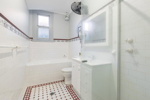 Boutique Private Rm Situated In The Heart Of Burwood5 - Foster Accommodation 3