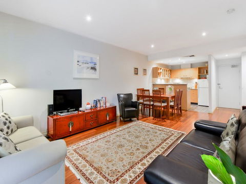 Boutique Stays - River Boulevard, Richmond Apartment - Foster Accommodation 3