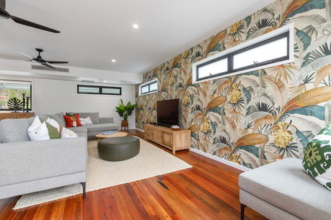 Boutique Villa On Boomerang - Foster Accommodation 1