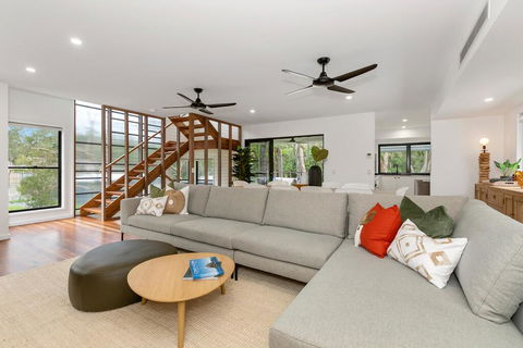 Boutique Villa On Boomerang - Foster Accommodation 2
