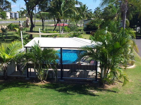 Bowen Arrow Motel - Foster Accommodation 1