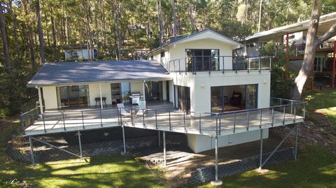 Brae Villa - Foster Accommodation 0
