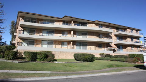 Breakers 10 - Main Beach Location! - Foster Accommodation 1