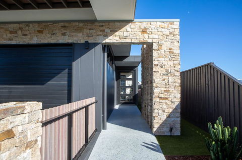 BREEZE At SALT - Foster Accommodation 2