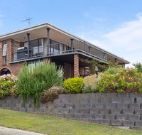 Bridairre Holiday Apartments - Foster Accommodation