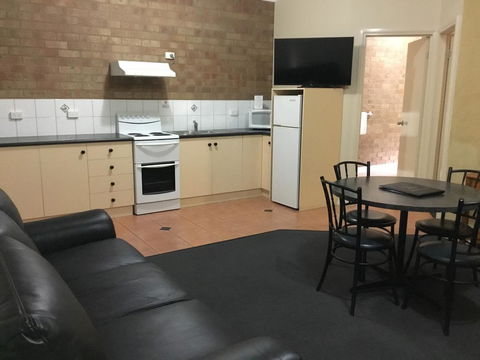 Bridges On Meninya Motel & Apartments - Foster Accommodation 1