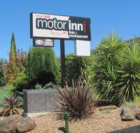 Bristol Hill Motor Inn  Peppa's Licensed Restaurant - Foster Accommodation