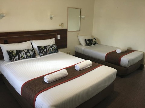 Bryants Motel - Foster Accommodation 1