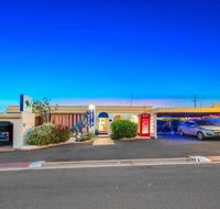Bundaberg Coral Villa Motor Inn - Foster Accommodation