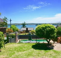 Bundeena Base Holiday Home - Foster Accommodation