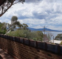 Bundilla 3 - Lake views from the Balcony - Foster Accommodation