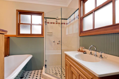 Bunyip Cottage - Foster Accommodation 1