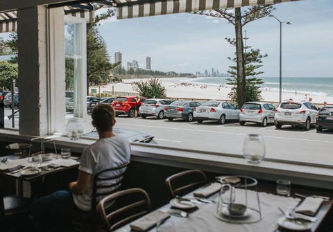 Burleigh Luxe - Foster Accommodation 2
