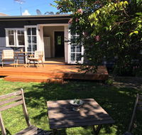 Burrill Lakeview Cottage - Foster Accommodation