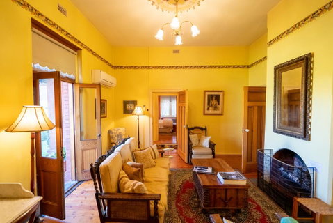 Buxton Manor - Foster Accommodation 3
