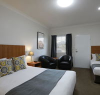 Cadman Motor Inn and Apartments - Foster Accommodation