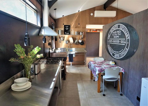 Callaway House Guest Stay - Foster Accommodation 3