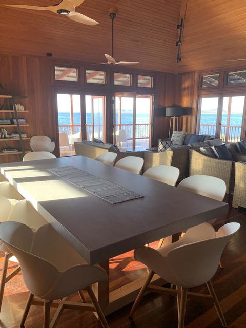 Camp Island Lodge - Foster Accommodation 3