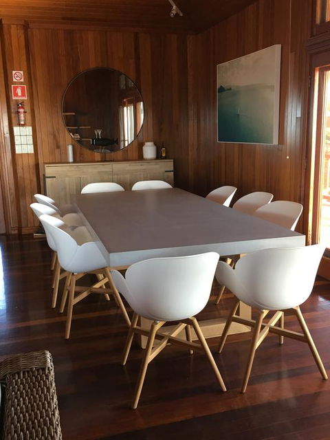 Camp Island Lodge - Foster Accommodation 2