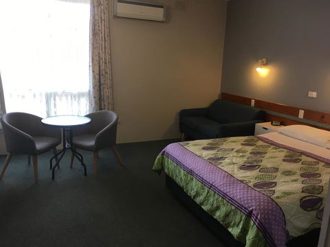 Camperdown Cascade Motel - Foster Accommodation 1