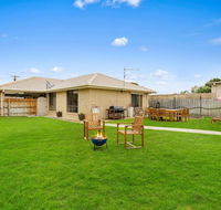 CAPEL Family Home large yard close to beach - Foster Accommodation